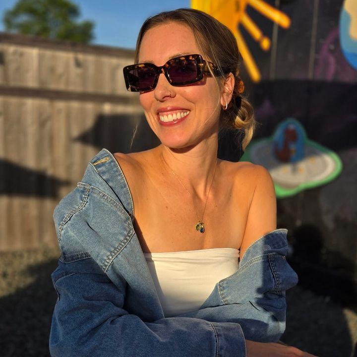 Alejandra R.
